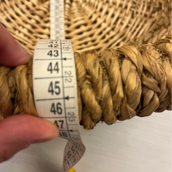 Wooden woven basket - Picture 10 of 11